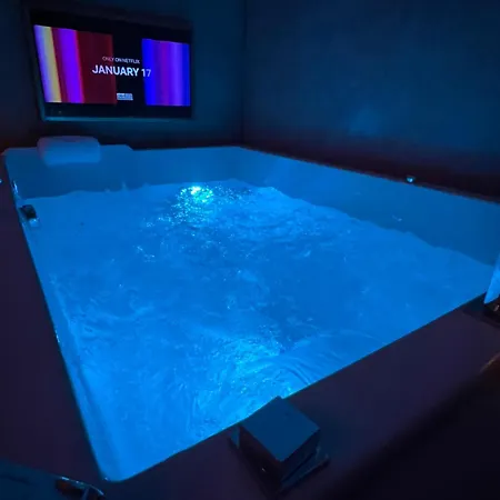 Boheme & Jacuzzi *